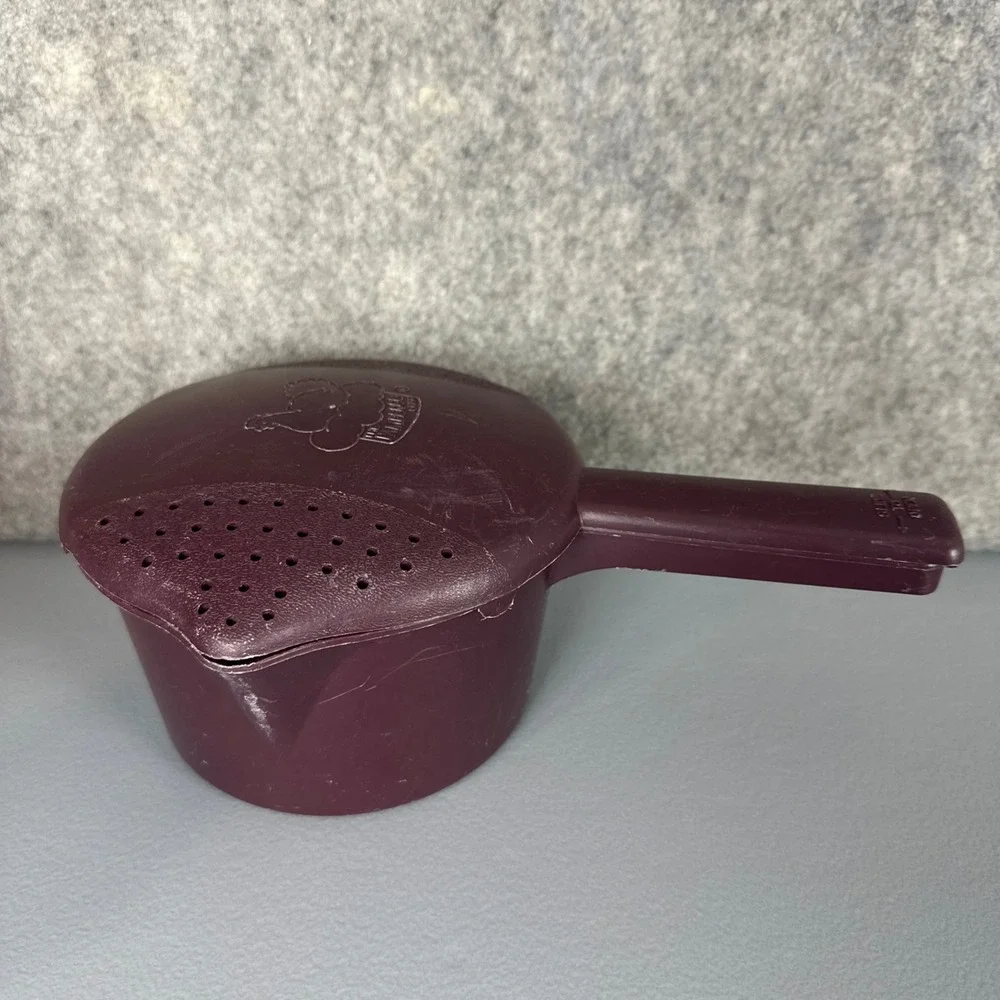 Vtg Pampered Chef Micro Cooker Steamer 4 Cup Purple Microwave Strainer Hen 2776